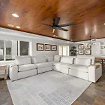 B5127 Bluewater Oceanfront 2 South