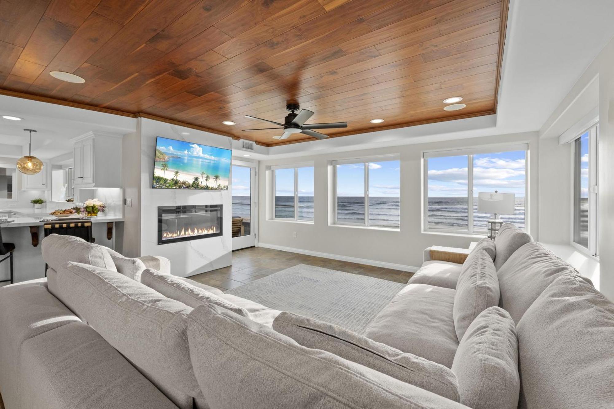 B5127 Bluewater Oceanfront 2 South Apartment San Diego