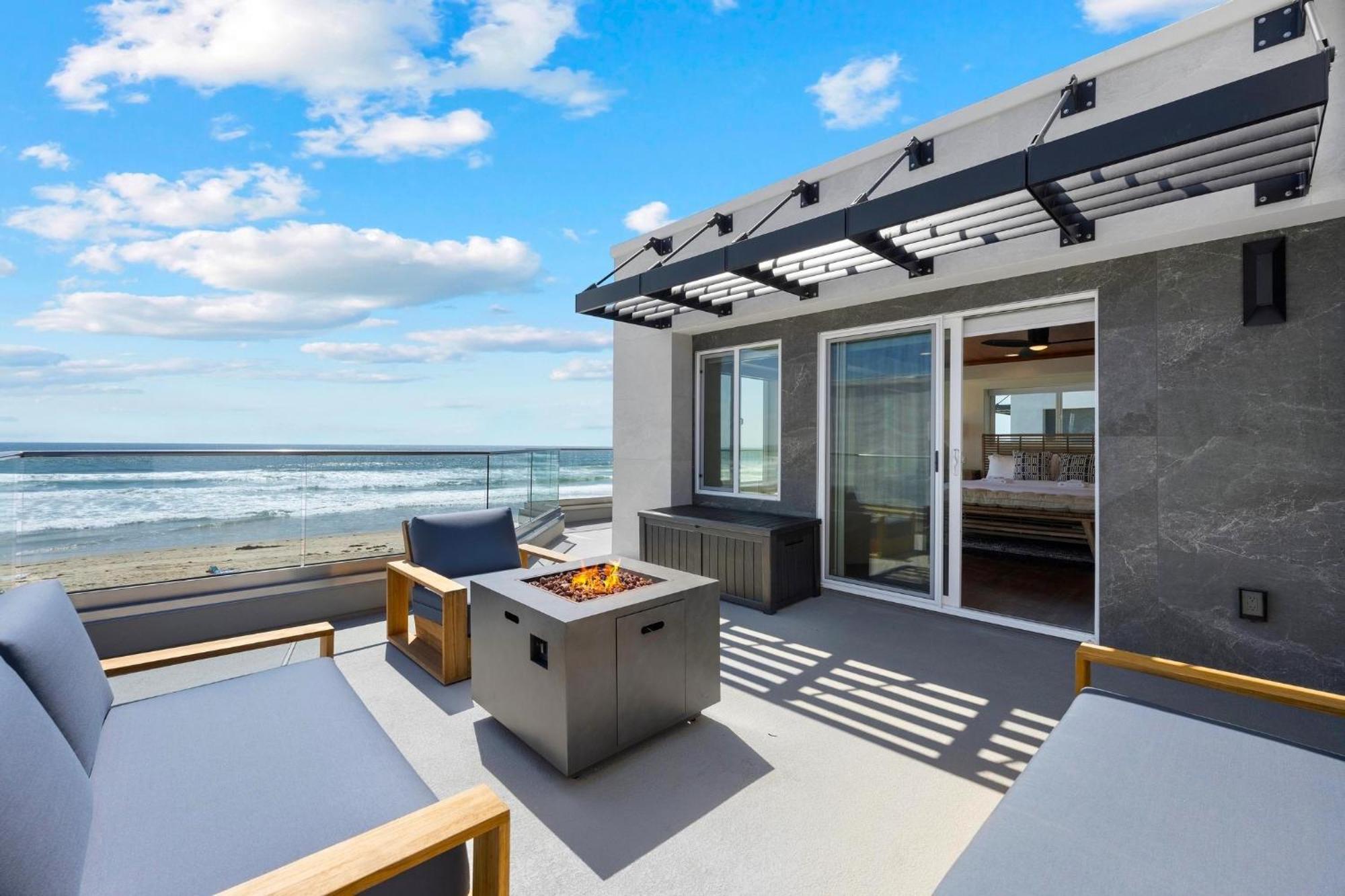 B5127 Bluewater Oceanfront 2 South *