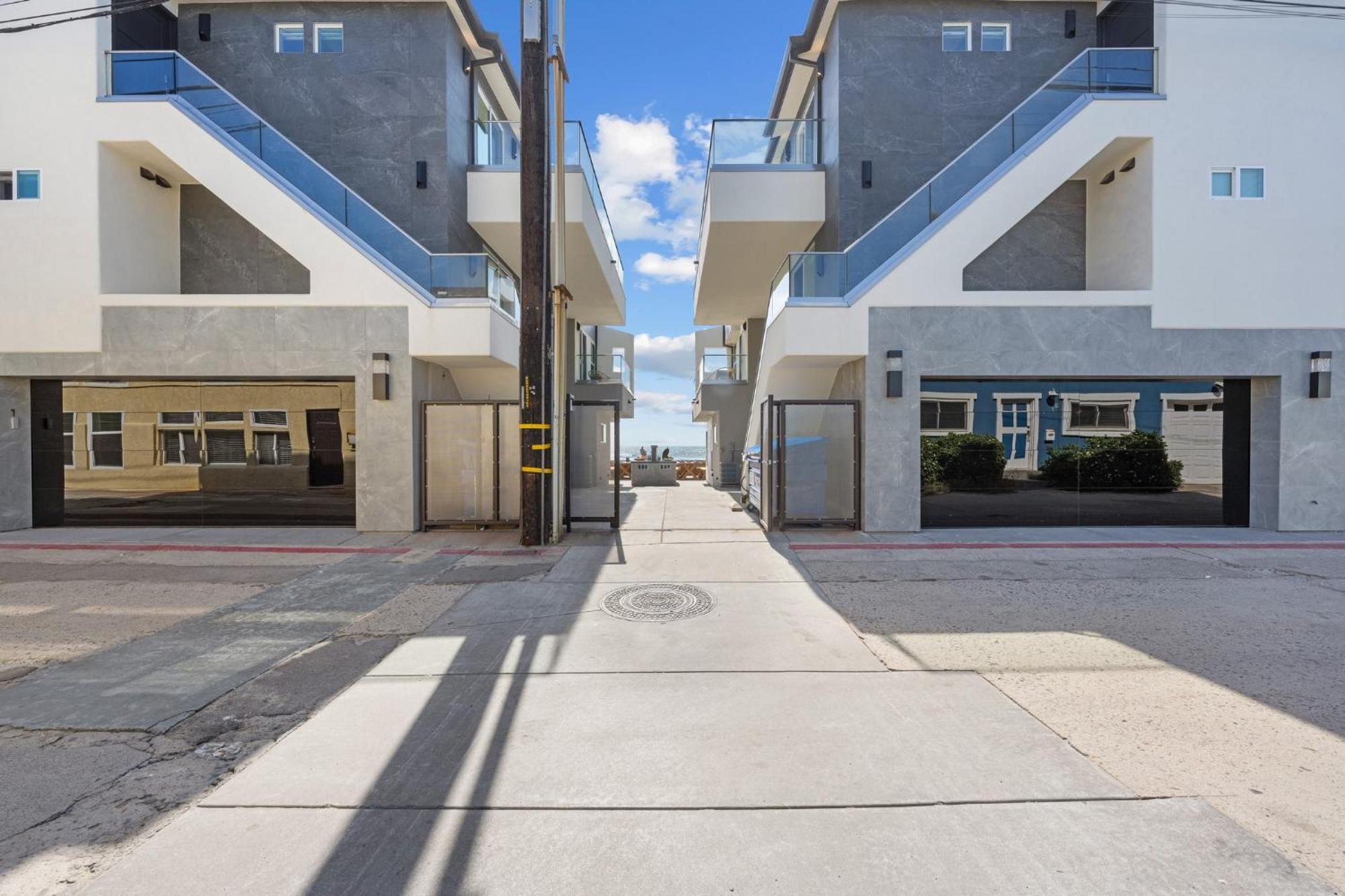 B5127 Bluewater Oceanfront 2 South