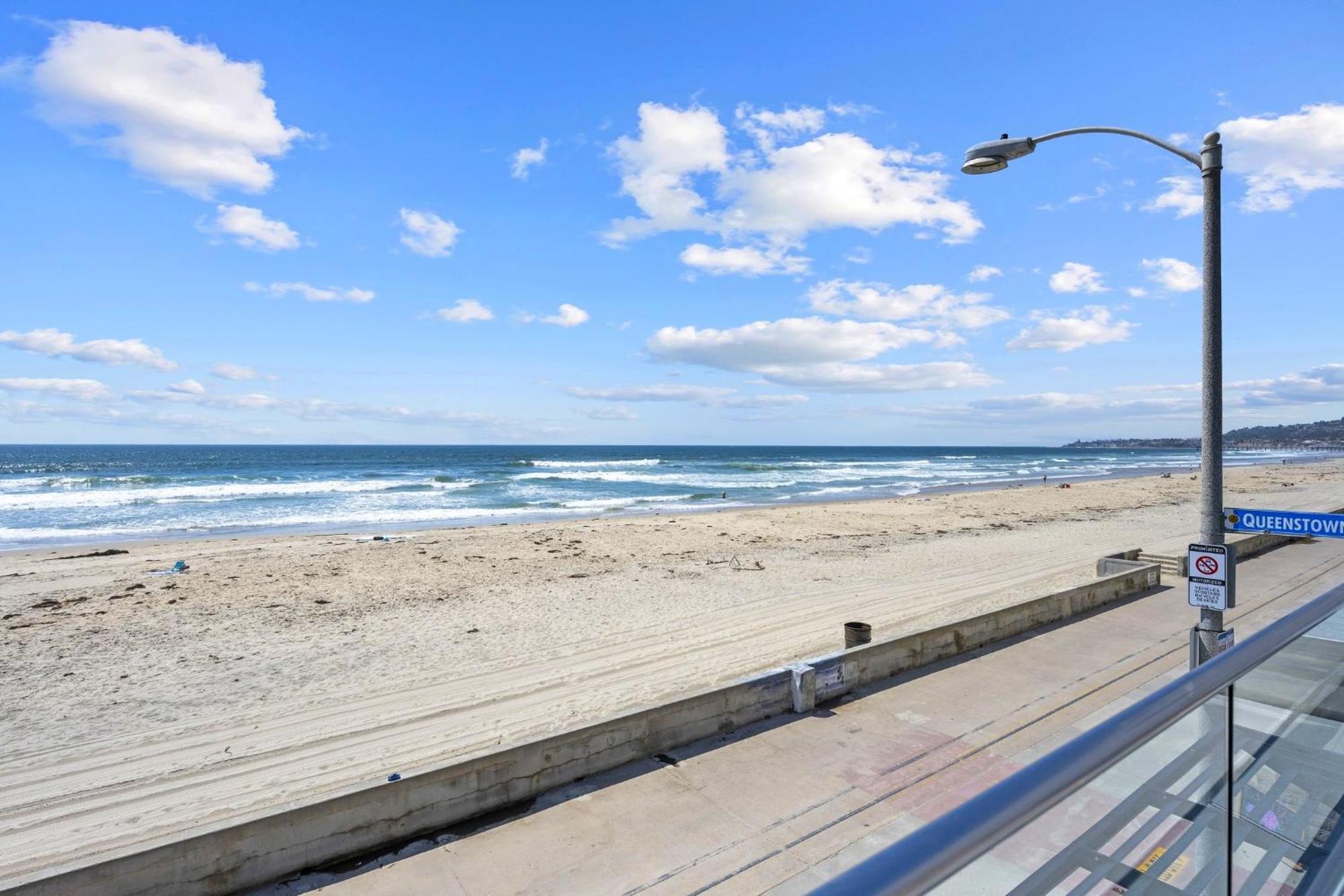 B5127 Bluewater Oceanfront 2 South Apartment San Diego