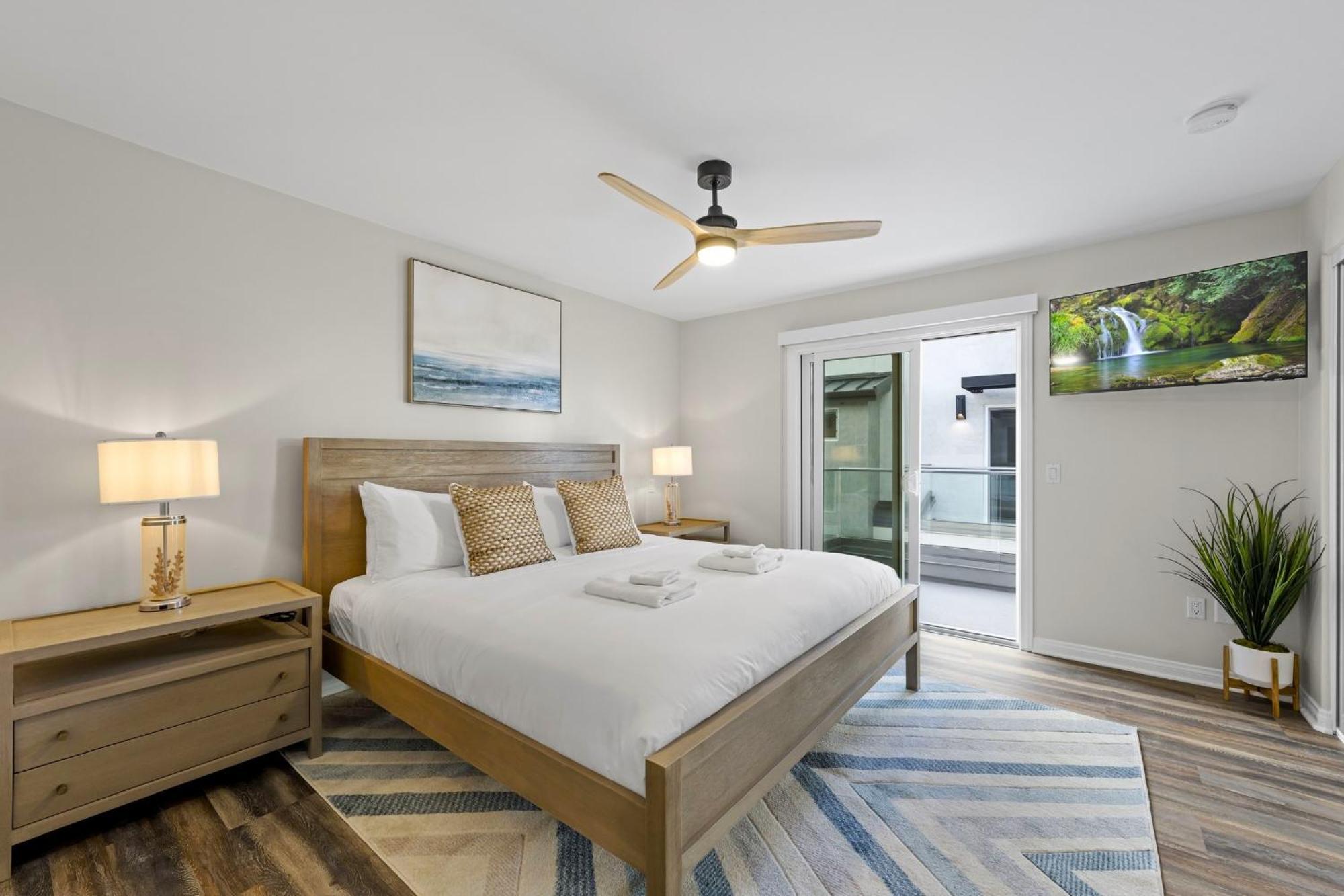 B5127 Bluewater Oceanfront 2 South Apartment