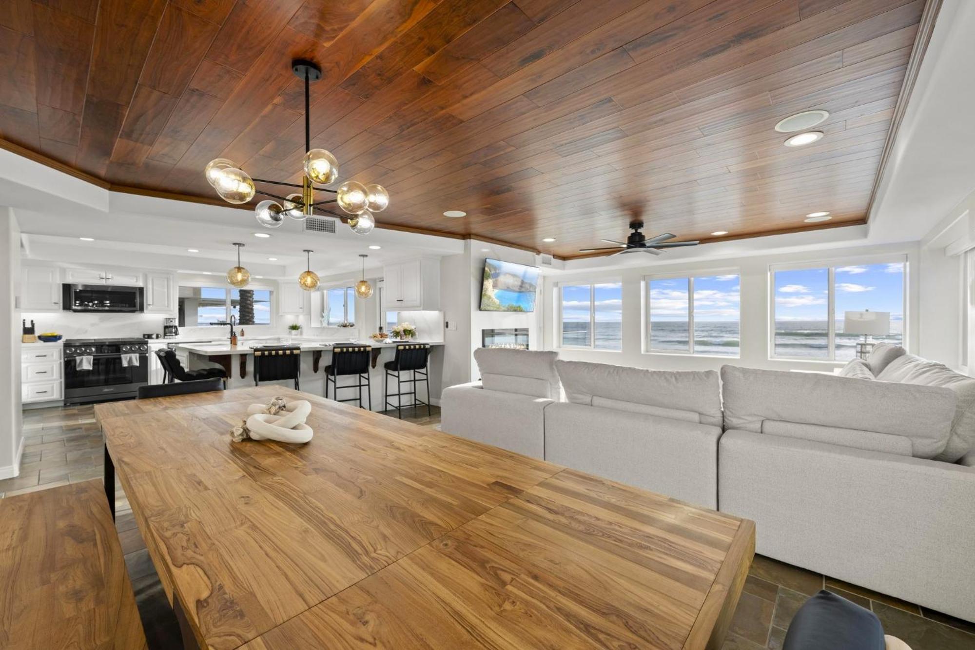 B5127 Bluewater Oceanfront 2 South Apartment San Diego
