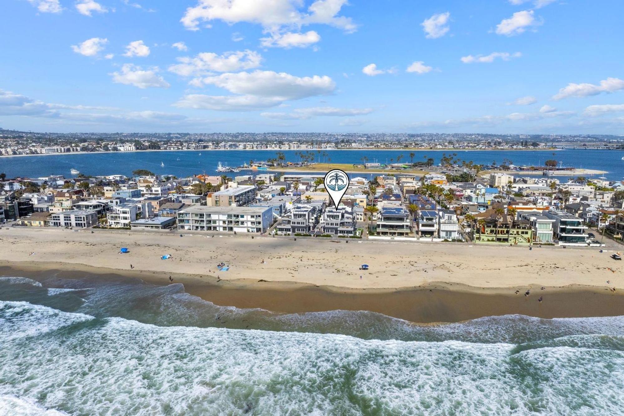 B5127 Bluewater Oceanfront 2 South * San Diego